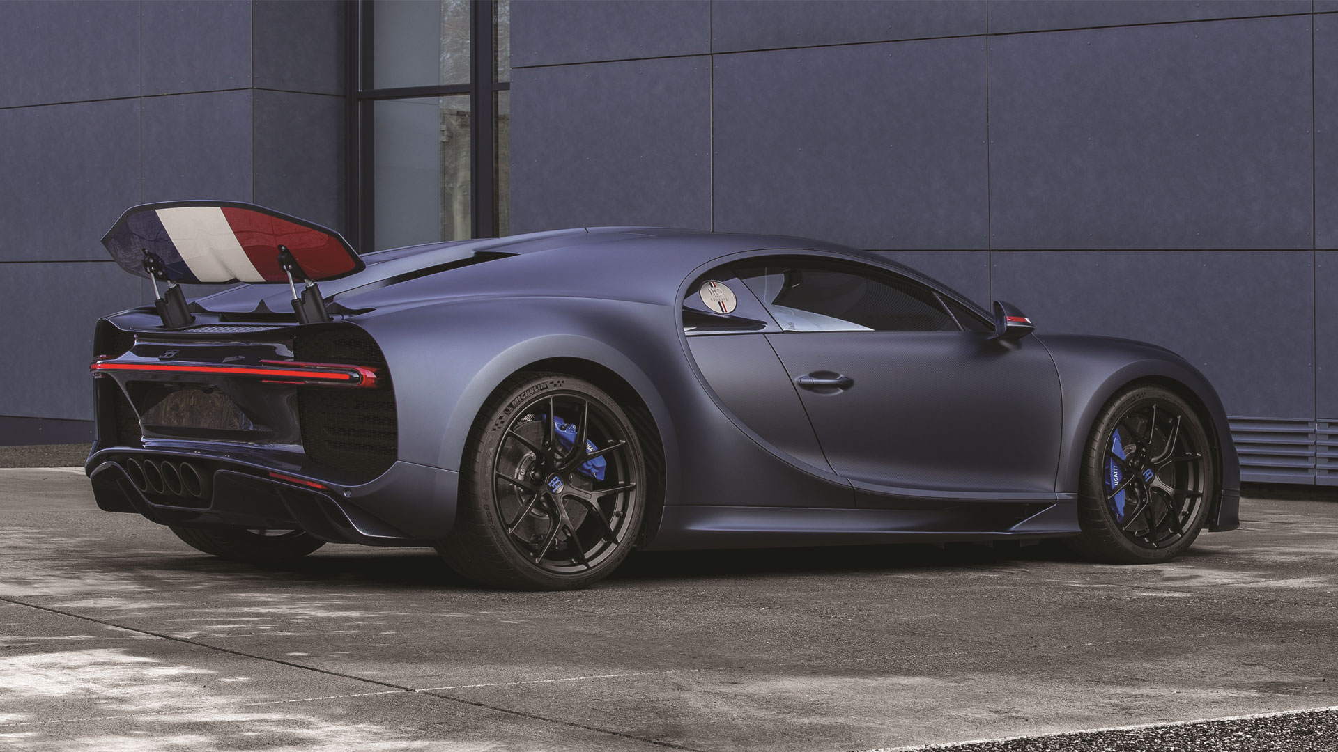 Bugatti-Chiron-arriere.jpg