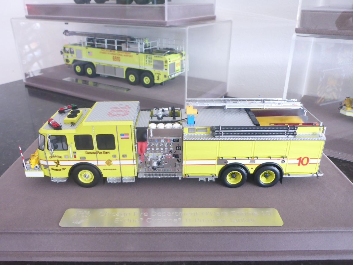 E One Cyclone CFD E10 O'Hare.JPG