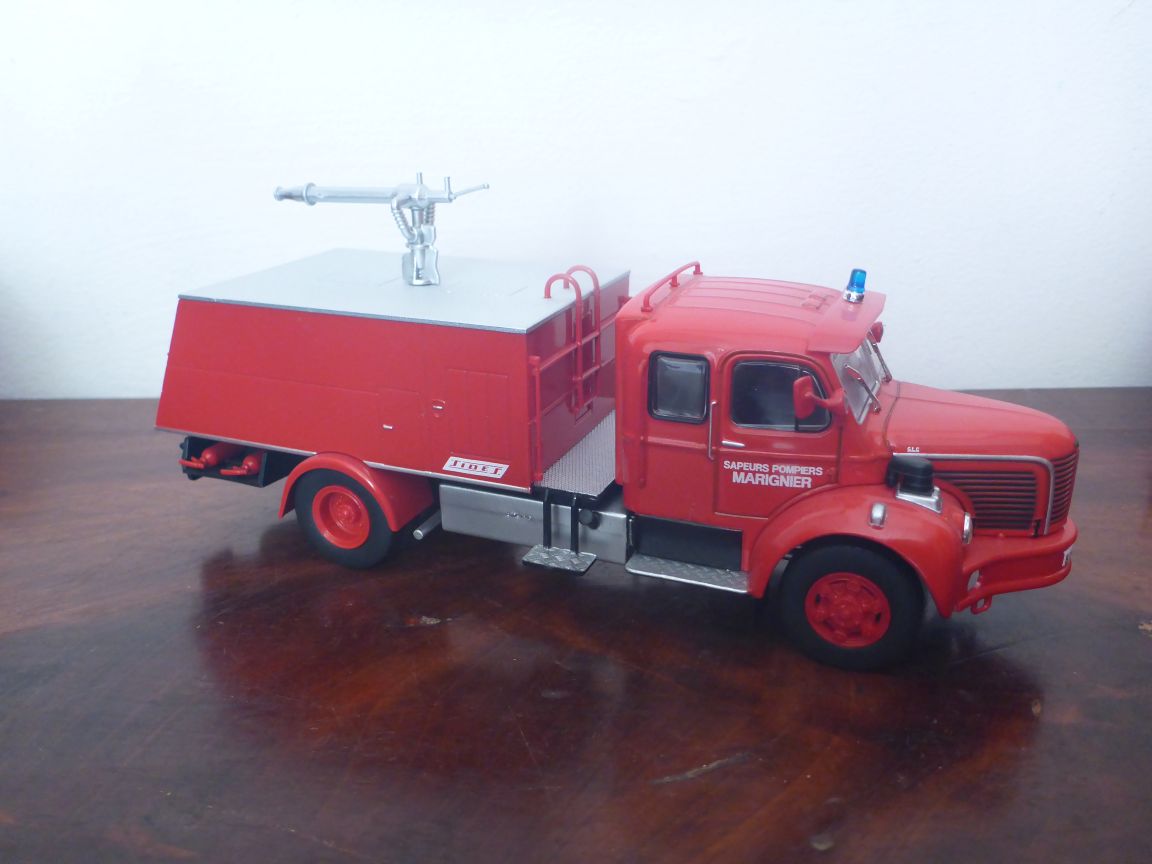 Berliet GLC28 4x4 VMA Sides - Hachette-Ixo 37.JPG