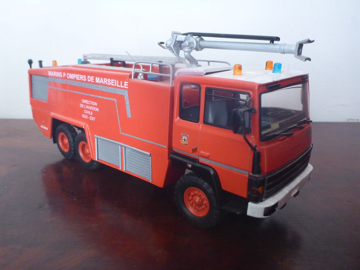 Thomas ST2000 6x6 VIGP 440E Camiva VMA - Hachette-Ixo-Perso.JPG