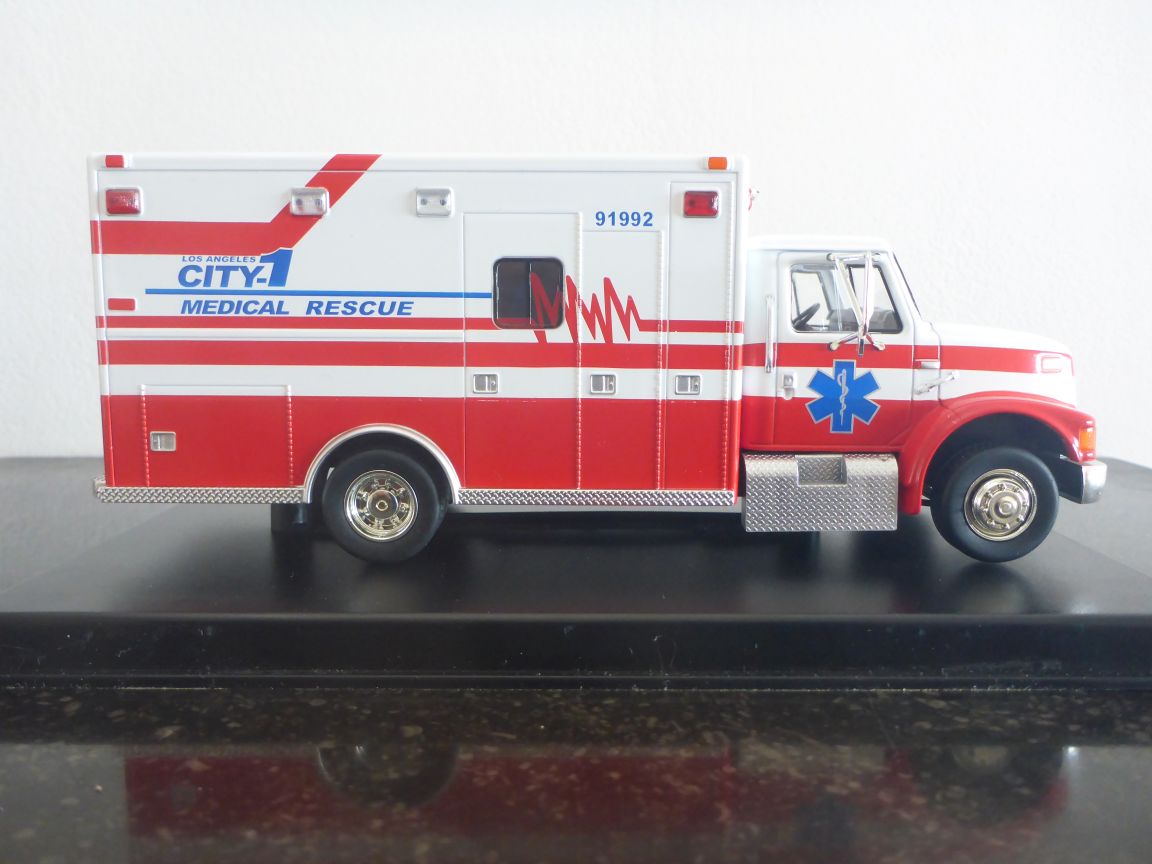 X Presse International 4700 Ambulance.JPG