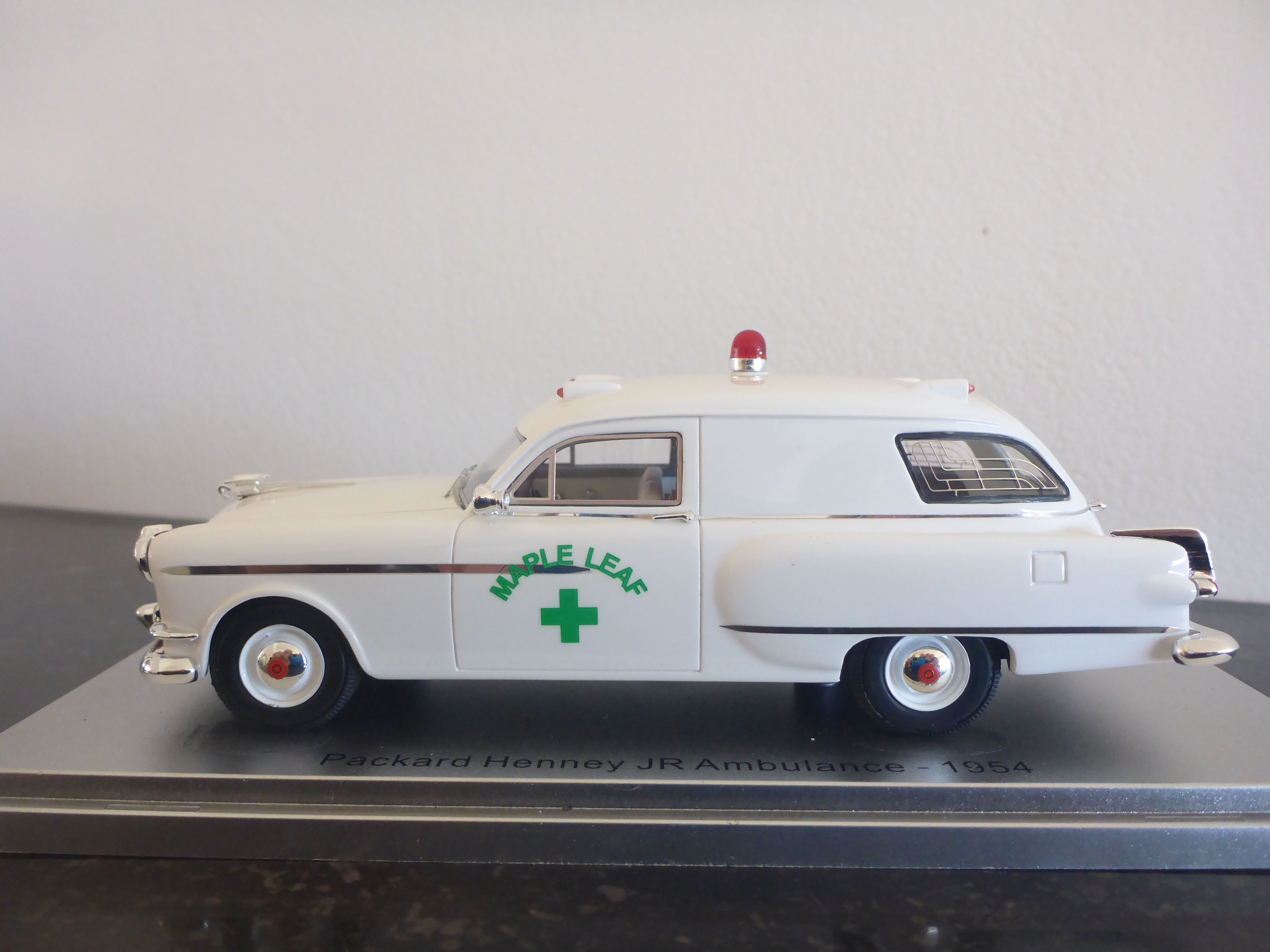 Kess 43033023 Packard Henney Jr 1954.JPG