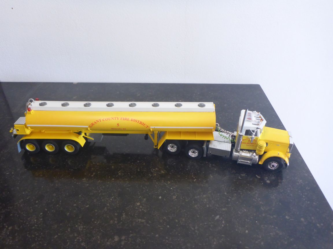 Peterbilt Grant County D.JPG