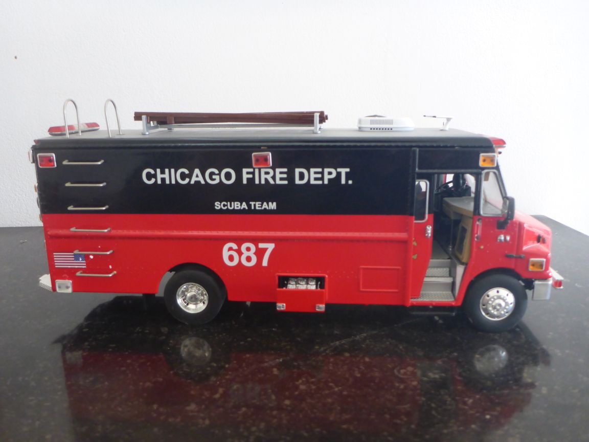 14001 Freightliner MT55 Chicago FD.JPG