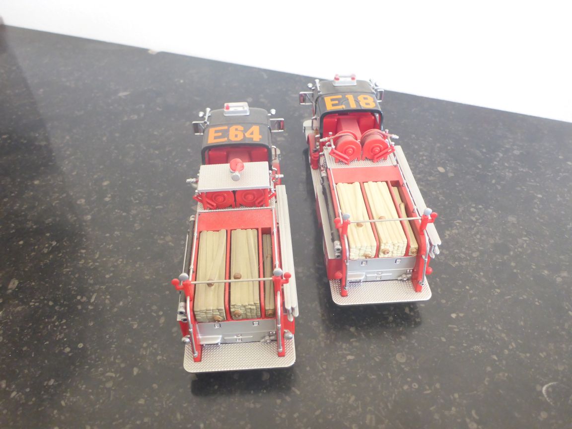 12348 et 12372 Mack C.JPG