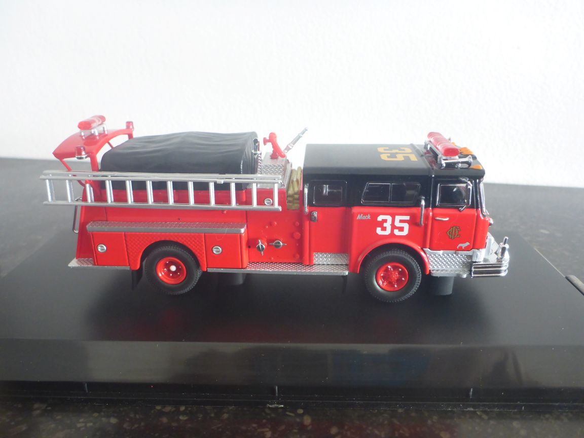 12574 Mack CF Pumper E35 d.JPG