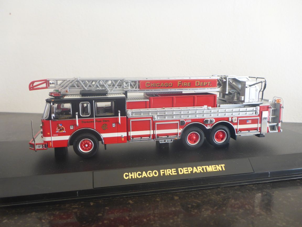 12916 Pierce Dash Rear Mount Ladder g.JPG