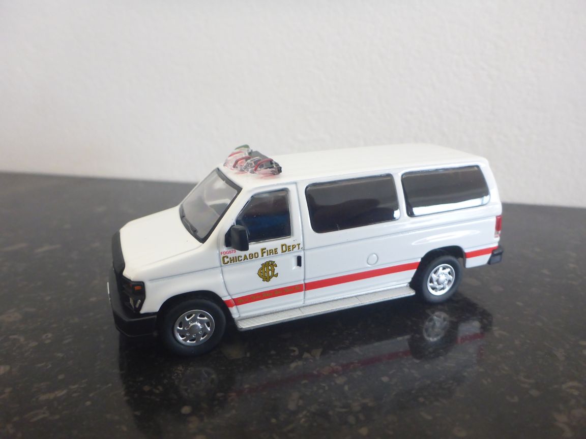 596 Ref 101 Ford E350.JPG